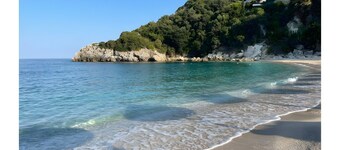 Apartment 'Alex Bar 2' with Sea View, Wi-Fi and Air Conditioning