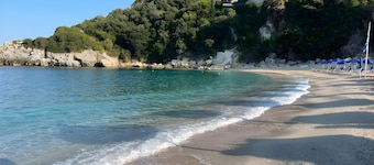 Apartment 'Alex Bar 2' with Sea View, Wi-Fi and Air Conditioning