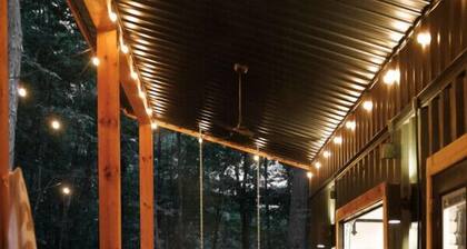 Cozy Container Home | Hot tub + Fire pit