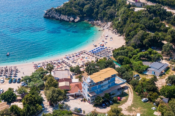 On the beach - Apartment 'Alex Bar 7' with Sea View, Wi-Fi and Air Conditioning (Parga)