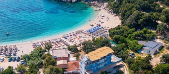 Studio Apartment 'Alex Bar Apartment 12' with Sea View, Wi-Fi and Air Conditioning