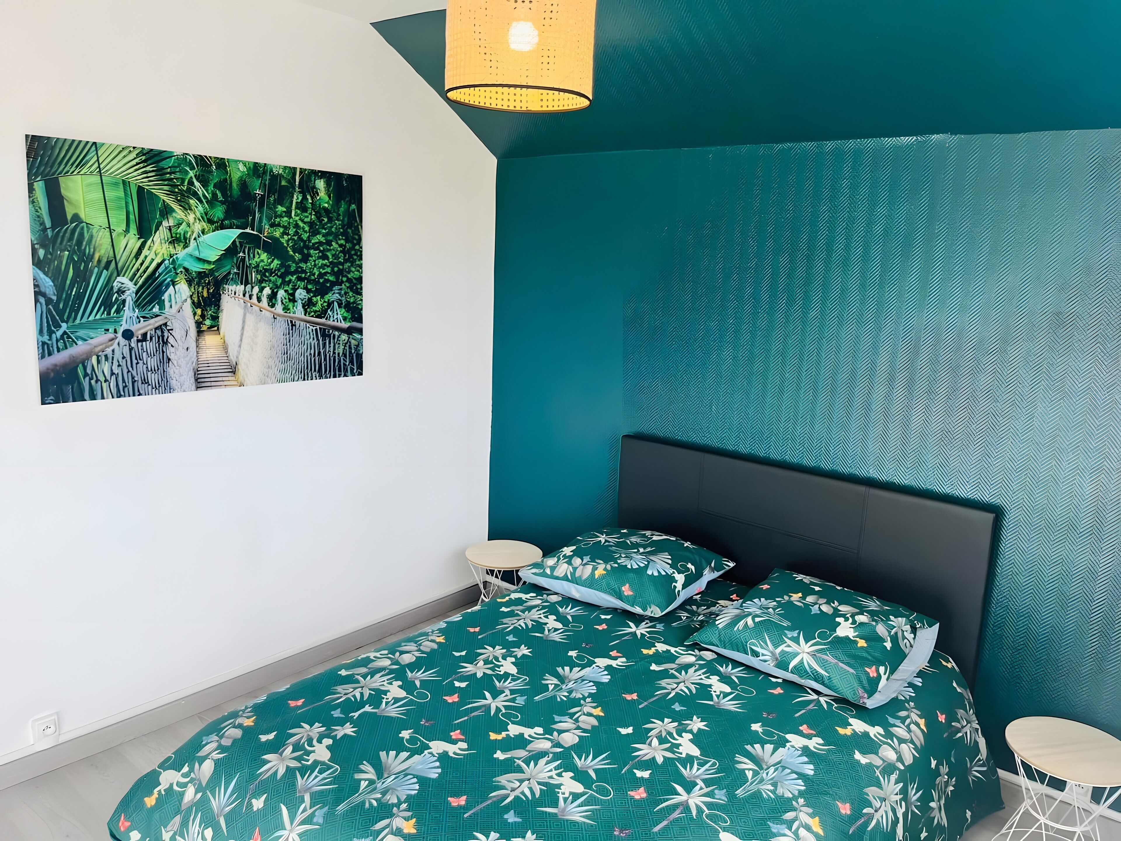 3 slaapkamers, een bureau, een strijkplank/strijkijzer, gratis wifi