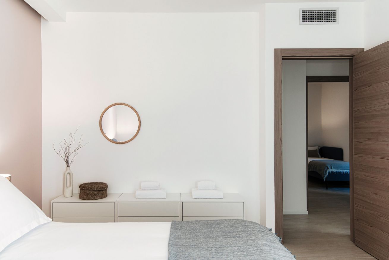 2 slaapkamers, een strijkplank/strijkijzer, gratis wifi, beddengoed