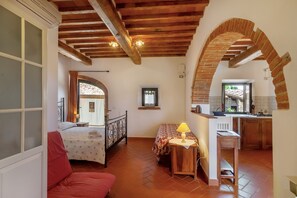 1 bedroom, iron/ironing board, free WiFi, bed sheets