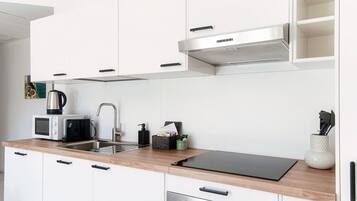 Frigorifero, microonde, forno, lavastoviglie