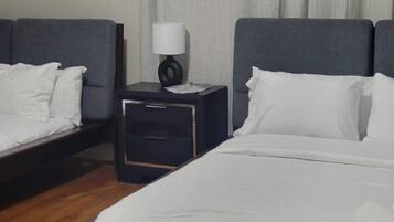 3 bedrooms, iron/ironing board, WiFi, bed sheets