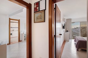 1 bedroom, iron/ironing board, free WiFi, bed sheets - Apartment 'Apartamento Varandas Do Mar' with Sea View, Wi-Fi and Air Conditioning (Albufeira)