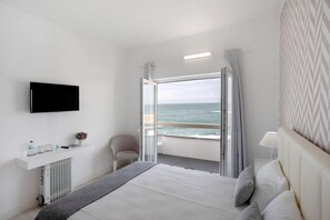 1 bedroom, free WiFi, bed sheets - Room 'Vista Mar 6' with Balcony and Wi-Fi (Ribamar)