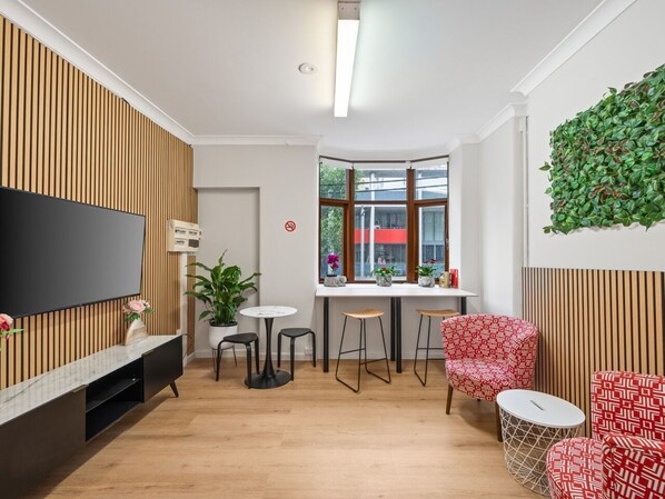 Living area - Homi Central (Chippendale)