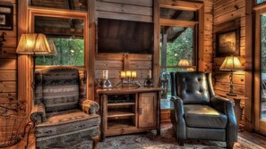 Télévision, cheminée