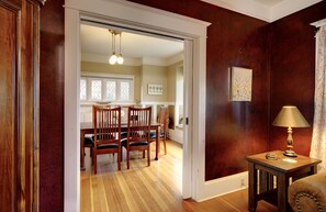 Apartment | In-room dining