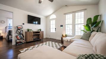 1 habitación, wifi y ropa de cama