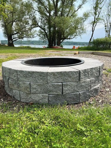 Willow Cove Lakeside. 2 Bedrooms apartment, kayaks