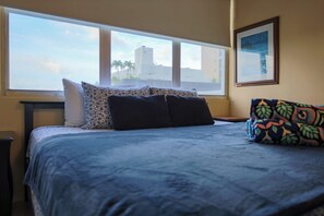 1 quarto, escrivaninha, Wi-Fi de cortesia, roupa de cama