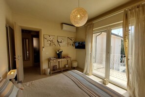 3 soverom, safe på rommet, strykejern/-brett og wi-fi