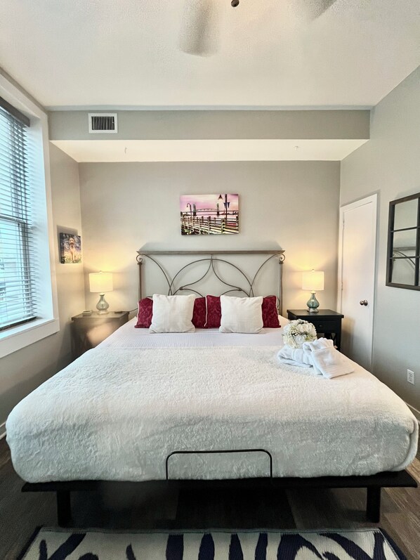 1 bedroom, desk, free WiFi, bed sheets