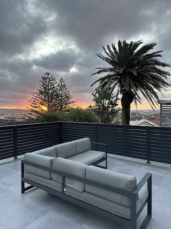 Property grounds. Sunset Stays on The Hill in the heart of Newcastle