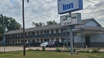 Welcome to Regency Inn, where clean rooms and modern amenities await, including 32-inch TVs.