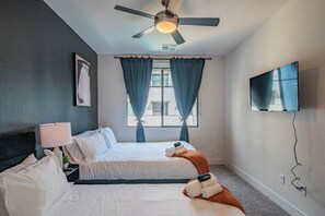 Desk, laptop workspace, iron/ironing board, free WiFi