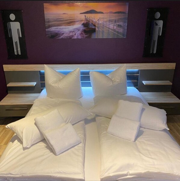 1 bedroom, iron/ironing board, travel cot, free WiFi