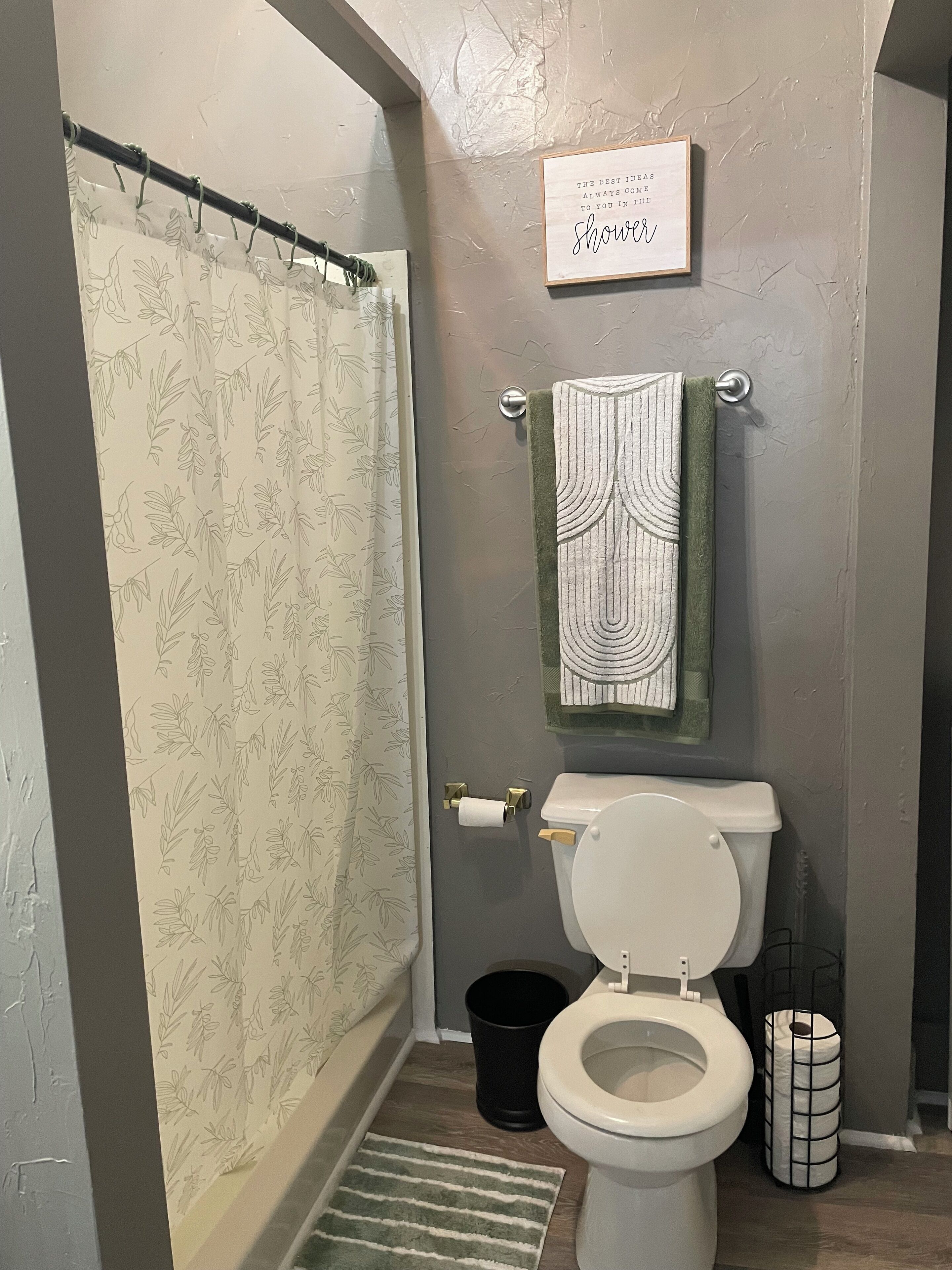 Shower, jetted tub, hair dryer, towels