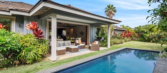 🏖️Hawaiian Unit | Outdoor Private Pool | Central AC | Concierge Included!