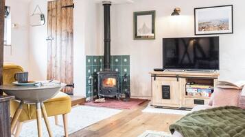 Télévision, cheminée