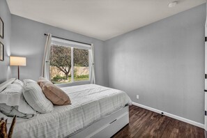 3 chambres, bureau, Wi-Fi, draps fournis