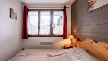 2 Schlafzimmer, Bügeleisen/Bügelbrett, kostenloses WLAN