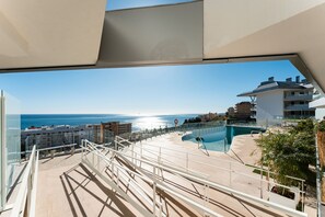 Pool - Apartment 'Seaviews Reserve Higueron' with Sea View, Wi-Fi and Air Conditioning (fuengirola)