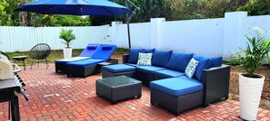 Terrace/patio - Welcome to beautiful modern house close to beach in Clearwater  (Clearwater)