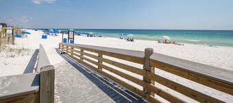 Gulf View Island Studio w/ Restaurant Nearby