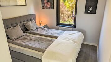 2 bedrooms, Internet