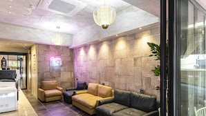 Reception - Hotel VEN (Seoul)
