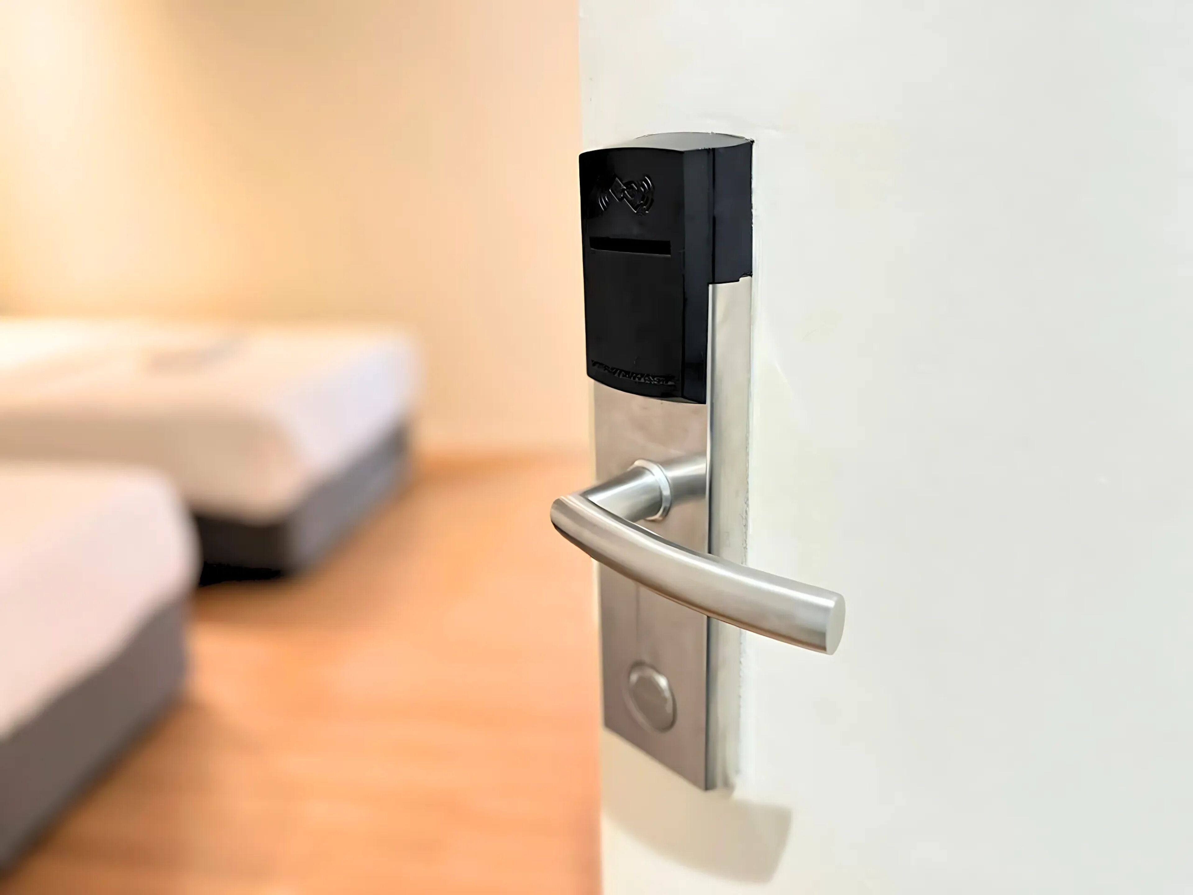 办公桌、熨斗/熨板、免费 WiFi