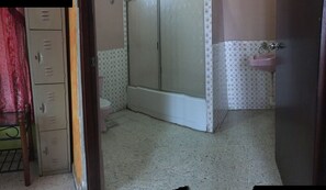 Dusche, Handtücher, Seife, Shampoo