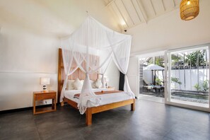 Premium bedding, in-room safe, bed sheets - Villa Zebra (Seminyak)