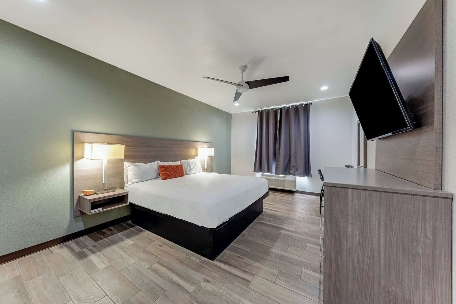 Pet-friendly Room Near The Alamo W/ Free Breakfast Included - Dt Location - San Antonio, TX
