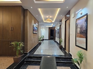 Lobby - Sargawa The Palace Resort (Ambikapur)