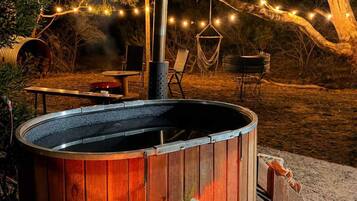 Bain à remous extérieur