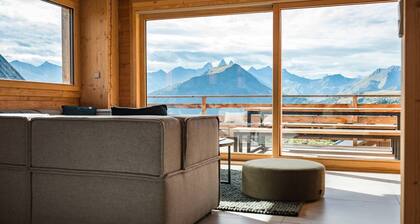 Semi-detached chalet near the slopes with sauna