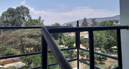 HIGHLAND BREEZE AVACADO HOTEL