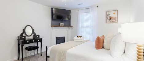 3 Schlafzimmer, Schreibtisch, Bügeleisen/Bügelbrett, kostenloses WLAN