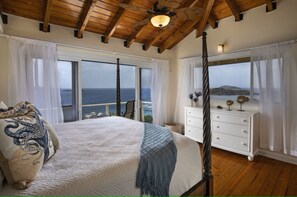 8 bedrooms, desk, iron/ironing board, travel crib
