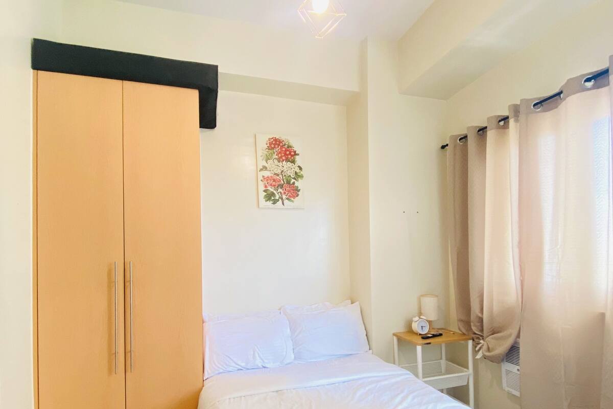 City Condo, 1 Bedroom, Balcony, Poolside | 1 bedroom, individually decorated, individually furnished