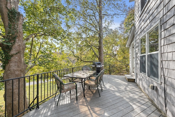 屋外ダイニングエリア