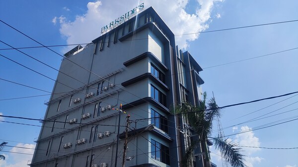 Parkside's Hotel Palembang - South Sumatra