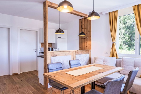 Tabelle, Möbel, Gebäude, Fenster, Holz, Couch, Stuhl, Interior Design, Tür, Lampe