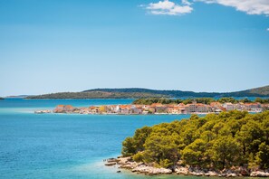 Exterior - Spacious 2 Bedroom Apartment With Balcony (Sibenik)