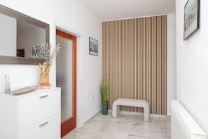Family Apartment, 2 Bedrooms, Balcony (Spacious 2 Bedroom Apartment With) | Interior - Spacious 2 Bedroom Apartment With Balcony (Sibenik)